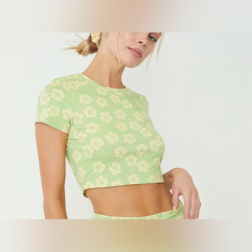 LA Hearts by PacSun Hibiscus Cropped Tee Size XS